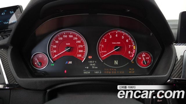BMW M4 2018 — photo 11
