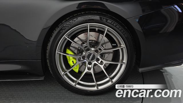BMW M4 2018 — photo 7