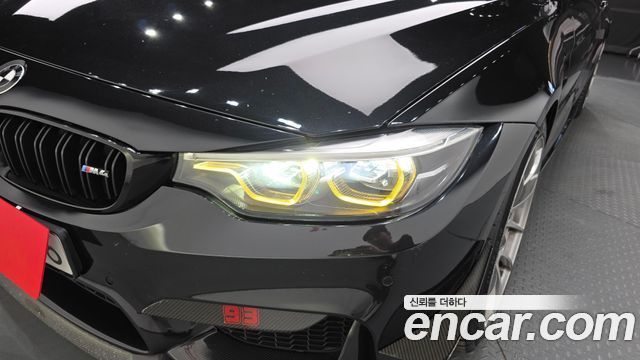 BMW M4 2018 — photo 8