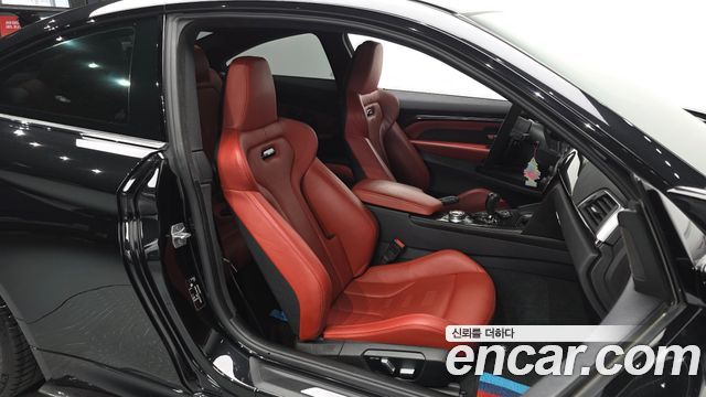 BMW M4 2018 — photo 16
