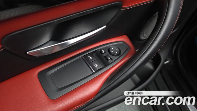 BMW M4 2018 — photo 29