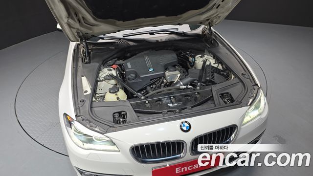 BMW 5-Series 2016 — photo 6