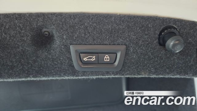 BMW 5-Series 2016 — photo 20