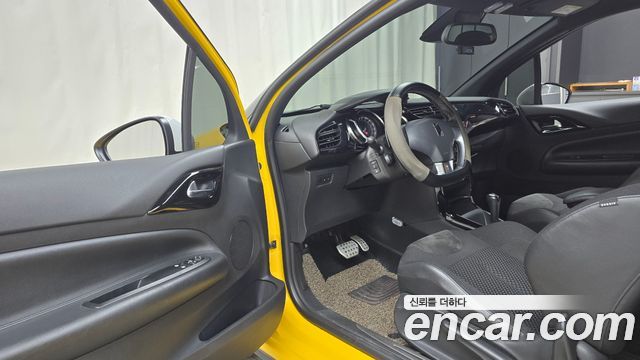 Citroën / DS DS3 2017 — photo 13