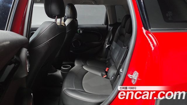 Mini Cooper 2017 — photo 12