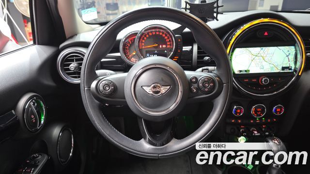 Mini Cooper 2017 — photo 13