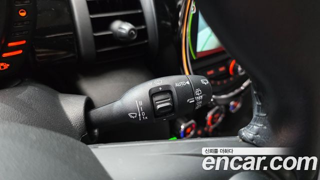Mini Cooper 2017 — photo 17