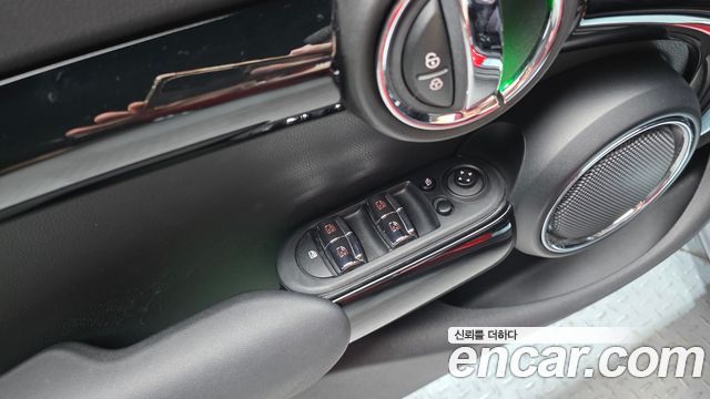 Mini Cooper 2017 — photo 18