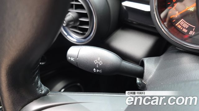 Mini Cooper 2017 — photo 19