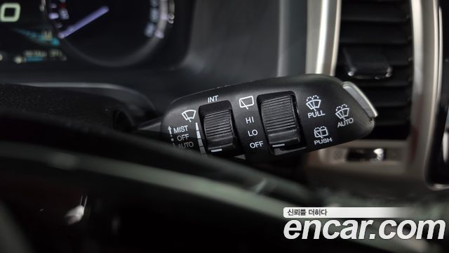 KG Mobility Rexton 2018 — photo 27