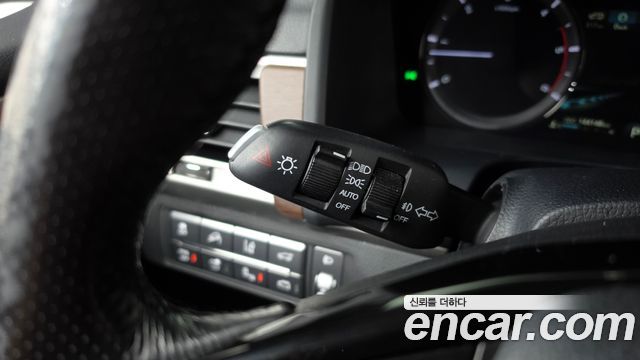 KG Mobility Rexton 2018 — photo 30