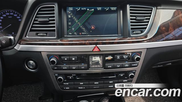 Hyundai Genesis 2016 — photo 14