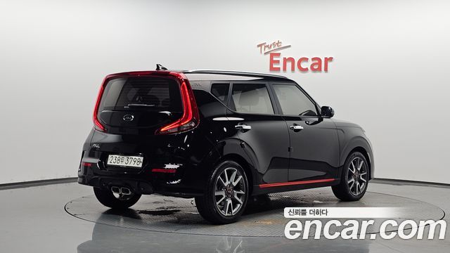 Kia Soul 2021 — photo 2