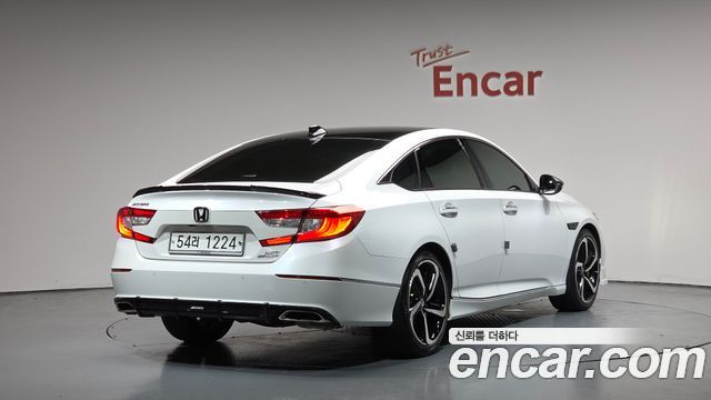 Honda Accord 2018 — photo 2