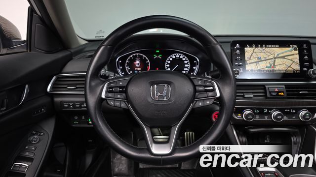 Honda Accord 2018 — photo 20
