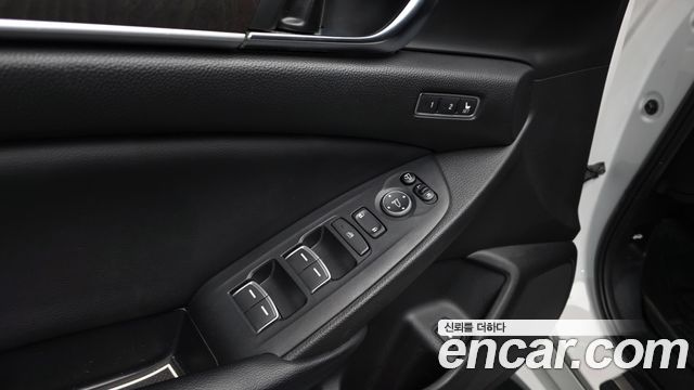 Honda Accord 2018 — photo 29