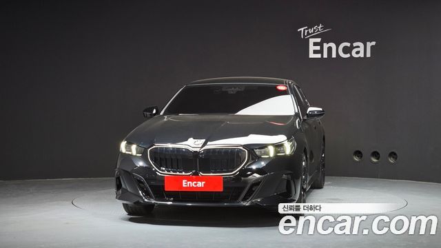 BMW 5-Series 2026 — photo 3