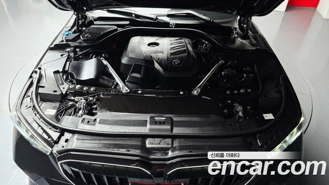 BMW 5-Series 2026 — photo 6