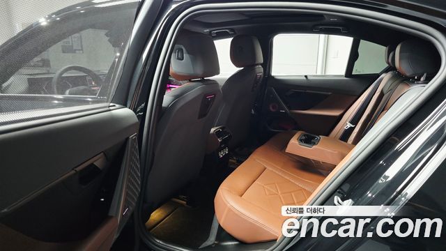 BMW 5-Series 2026 — photo 17