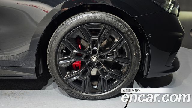 BMW 5-Series 2026 — photo 7
