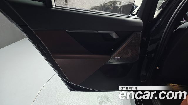 BMW 5-Series 2026 — photo 15