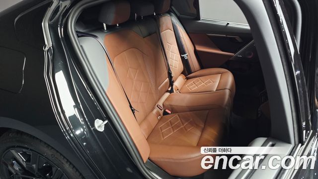 BMW 5-Series 2026 — photo 16
