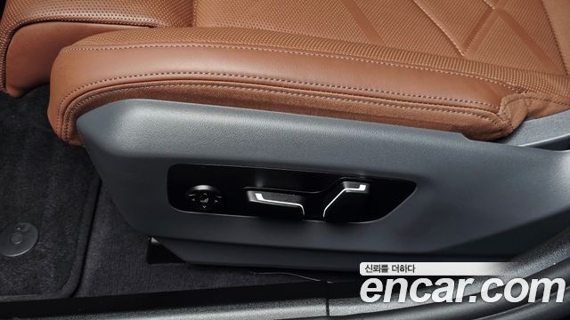 BMW 5-Series 2026 — photo 31