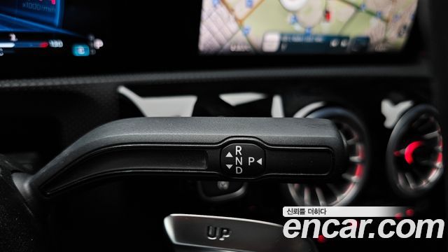 Mercedes-Benz CLA-Class 2025 — photo 12