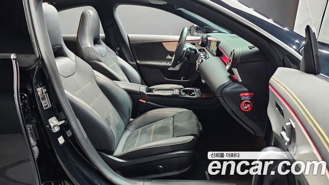 Mercedes-Benz CLA-Class 2025 — photo 17