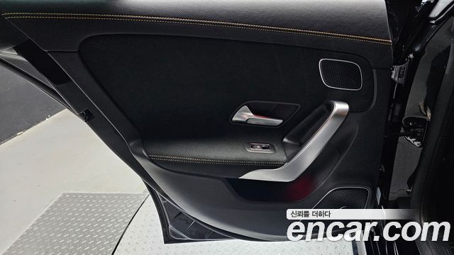 Mercedes-Benz CLA-Class 2025 — photo 15