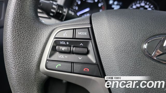 Hyundai AVANTE 2018 — photo 22