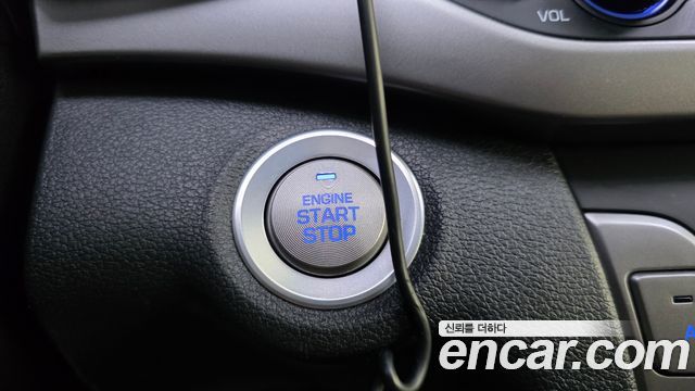 Hyundai AVANTE 2018 — photo 24