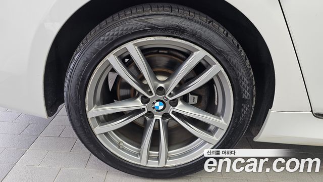 BMW 7-Series 2019 — photo 5