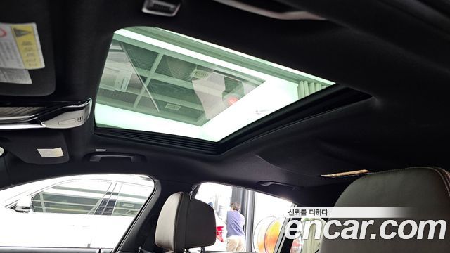 BMW 7-Series 2019 — photo 19