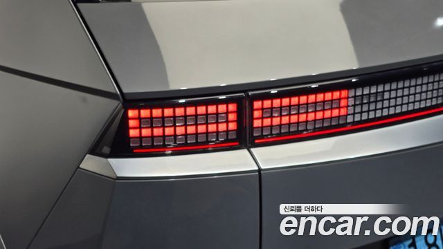 Hyundai Ioniq5 2022 — photo 9