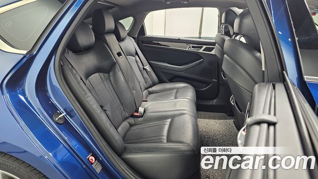 Hyundai Genesis 2016 — photo 17