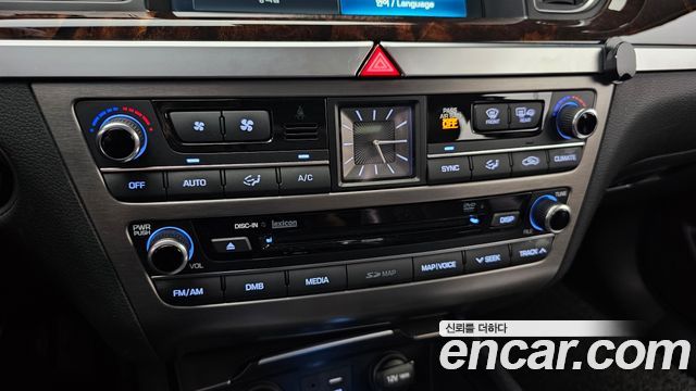 Hyundai Genesis 2016 — photo 23