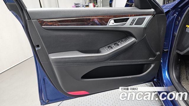 Hyundai Genesis 2016 — photo 14