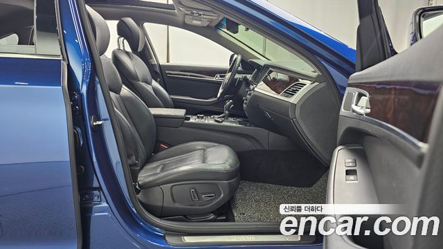 Hyundai Genesis 2016 — photo 16