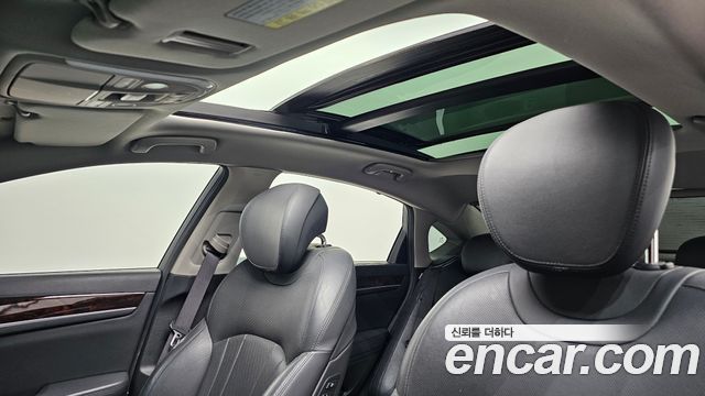 Hyundai Genesis 2016 — photo 31