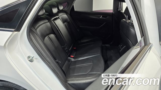 Hyundai Sonata 2018 — photo 17