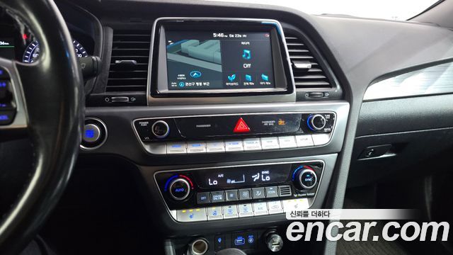 Hyundai Sonata 2018 — photo 31