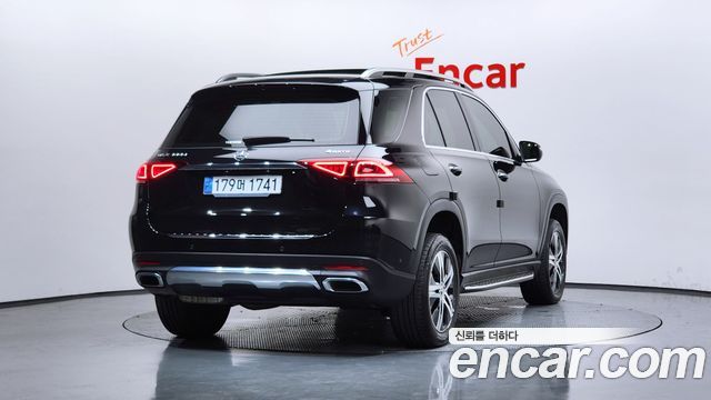Mercedes-Benz GLE-Class 2020 — photo 2
