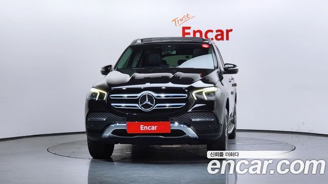 Mercedes-Benz GLE-Class 2020 — photo 3