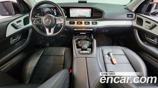 Mercedes-Benz GLE-Class 2020 — photo 10