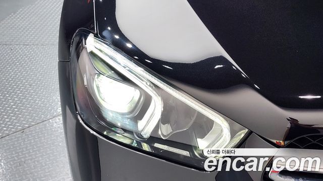 Mercedes-Benz GLE-Class 2020 — photo 8
