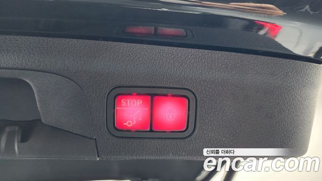 Mercedes-Benz GLE-Class 2020 — photo 28