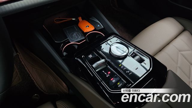 BMW 5-Series 2025 — photo 12