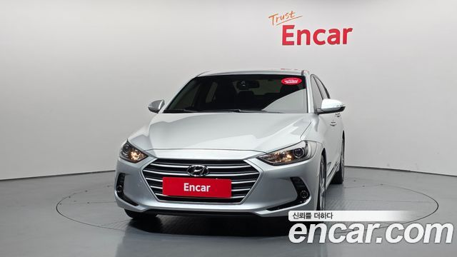 Hyundai AVANTE 2018 — photo 3