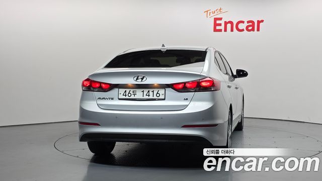 Hyundai AVANTE 2018 — photo 4
